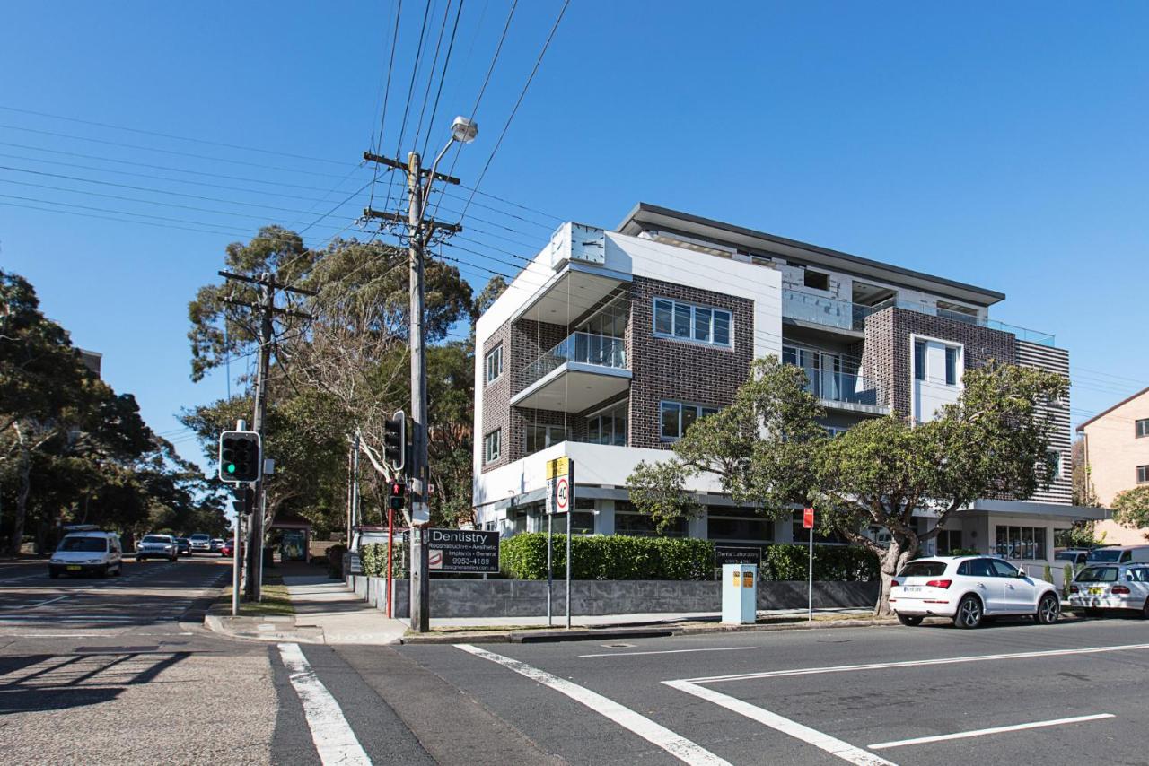 Explore Sydney from Stylish North Shore Apartment - Bed and Breakfast
