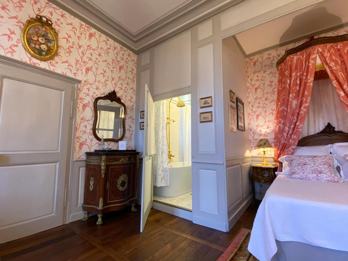 Chateau de Colombe - B&B Saint-Baudel