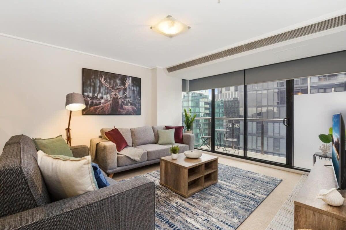 B&B Melbourne - Luxe 2-Bed Apartment with River Views Near Casino - Bed and Breakfast Melbourne