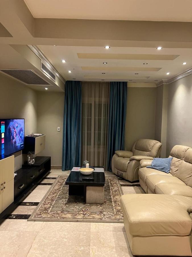 Heart of Sheikh Zayed - Ferienwohnung