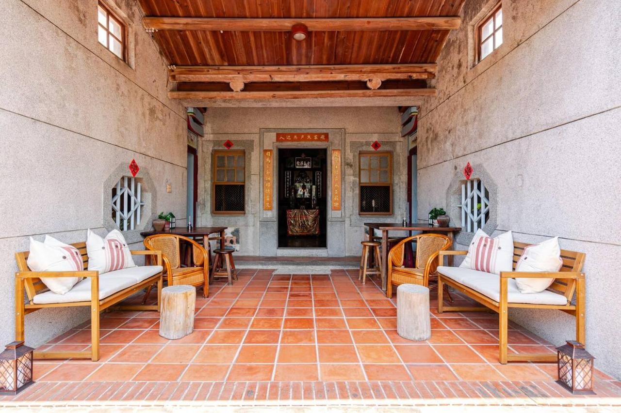 臺窩灣台南包棟民宿Taiwan Heritage House A Cultural Stay in Tainan 全新房間2-12人4房6衛4床2廳1廚房 - Chambres d'hôtes Tainan