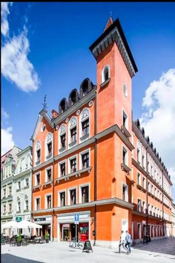 B&B Poznan - Palazzo Rosso Old Town - Bed and Breakfast Poznan