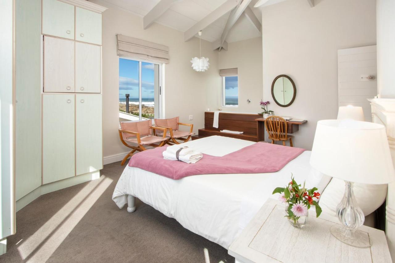 Luxury Queen Room