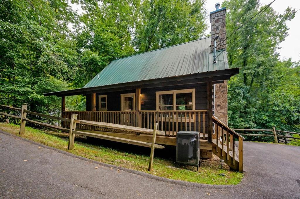 Sunrise Woods Retreat by Eden Crest - B&B Sevierville