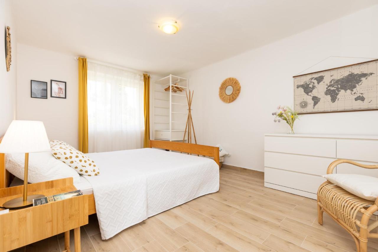 B&B Mali Lošinj - Quiet area apartments K65 - Bed and Breakfast Mali Lošinj