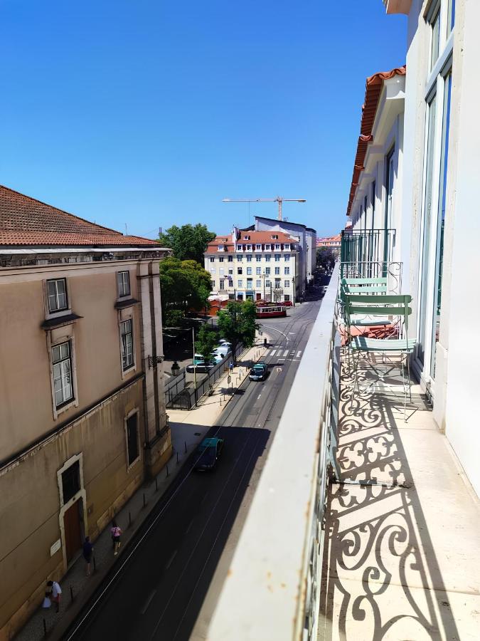 Arsenal 108, Design Apartments - NEW Light Downtown Chiado and River - B&B Lisbona