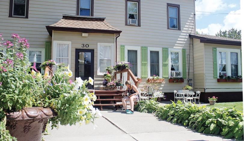 The Vermilion Park Inn - B&B Tower