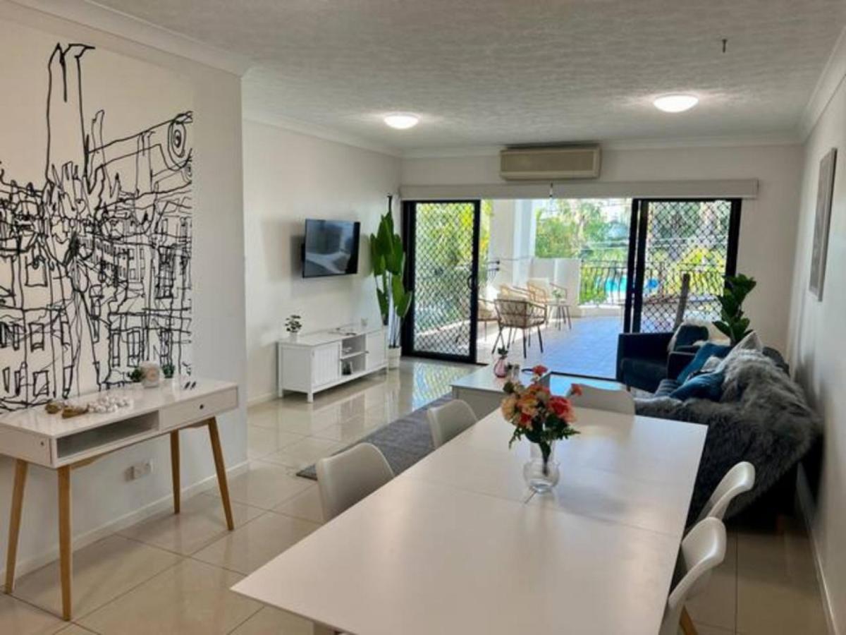 B&B Brisbane - South Brisbane 2-Bed with Views & Parking - Bed and Breakfast Brisbane