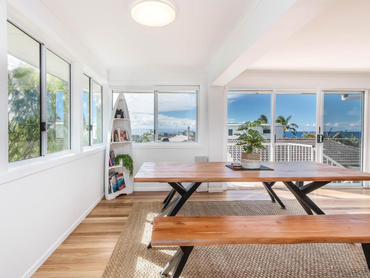 Coastal Home, 500m Walk to Hospital with Ocean Views - Chambres d’hôtes Kingscliff