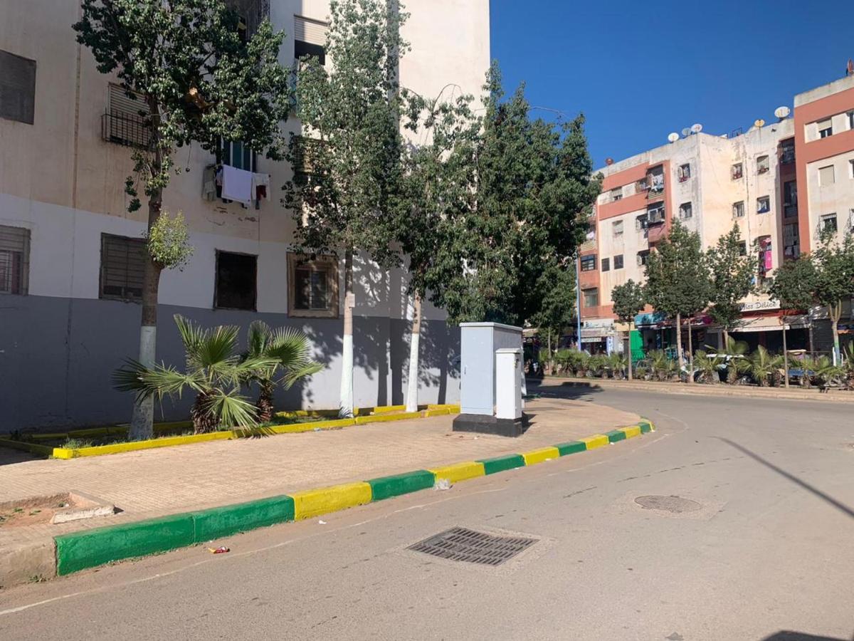 Magnificent Sunlit Ground-Floor Apartment Netflix,Wi-Fi ,Comfort, Style - Chambres d’hôtes Casablanca