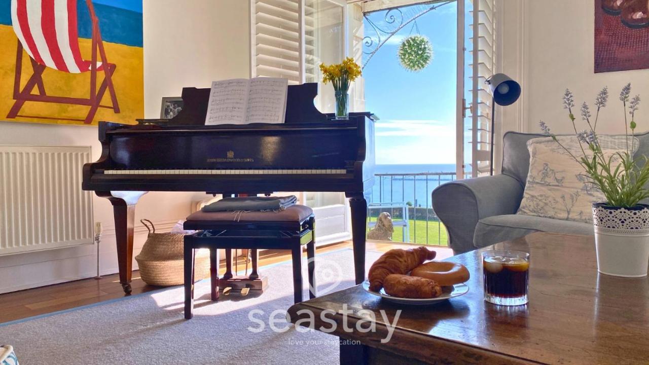 Port View Elegance & Splendour, Seaview & Parking - B&B