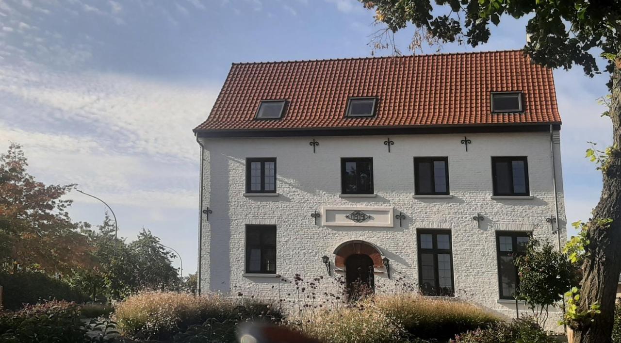 B&B Eikenlaan 12 - Chambres d’hôtes