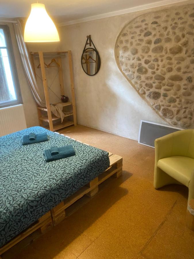 Aile de bastide rénovée - B&B