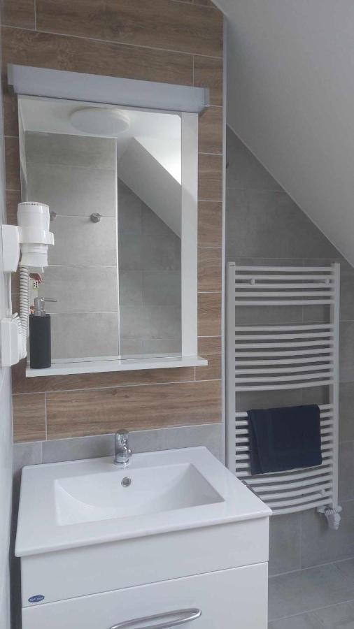 Appartamento con 2 Camere da Letto, Balcone e Terrazza