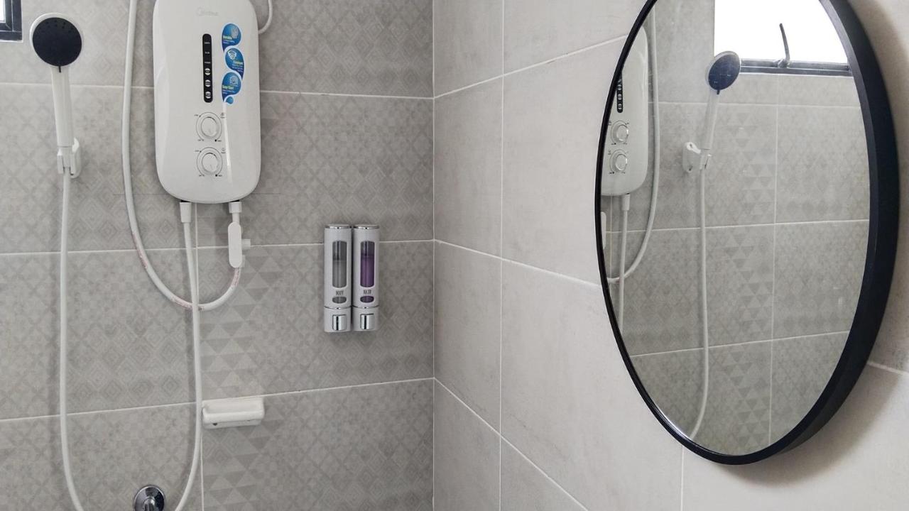 Appartement met 2 Slaapkamers, Balkon en Uitzicht op Zee