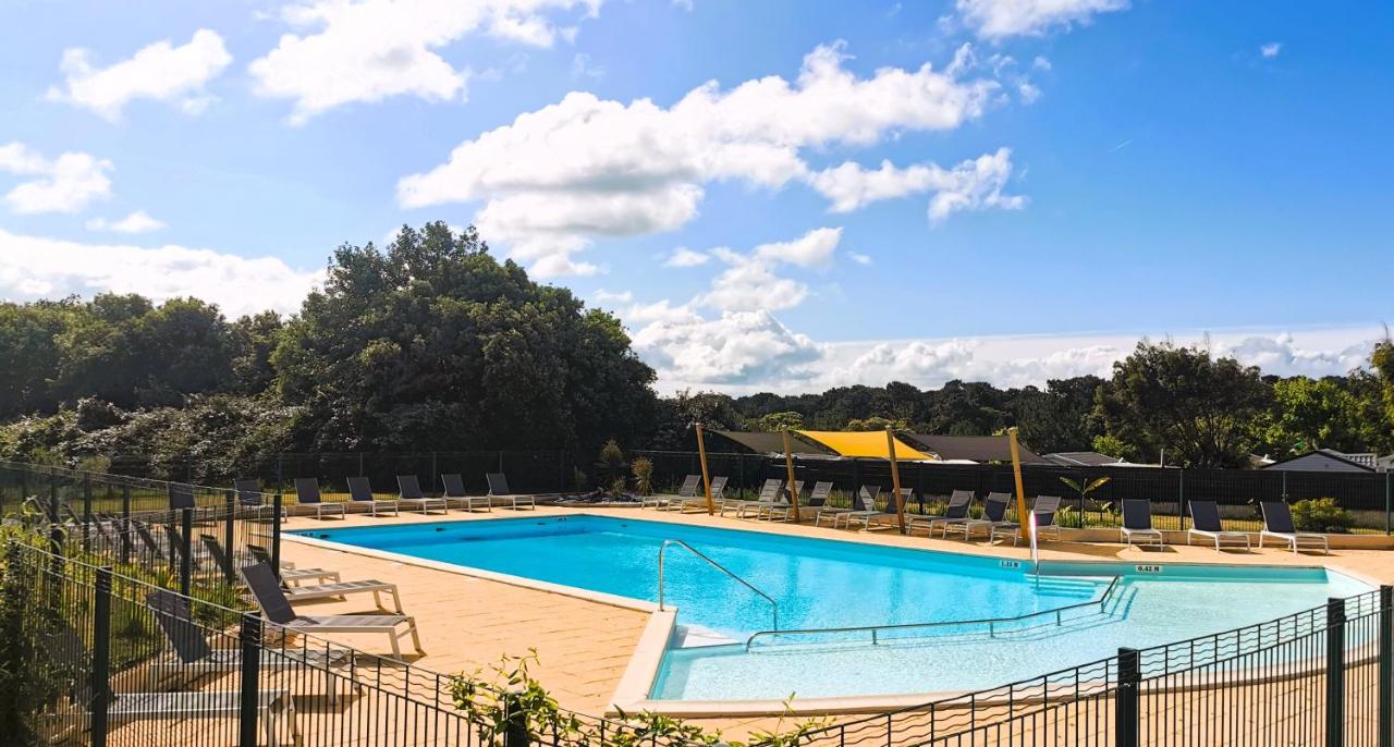 B&B Talmont-Saint-Hilaire - A tribord team - piscines chauffees - Bed and Breakfast Talmont-Saint-Hilaire