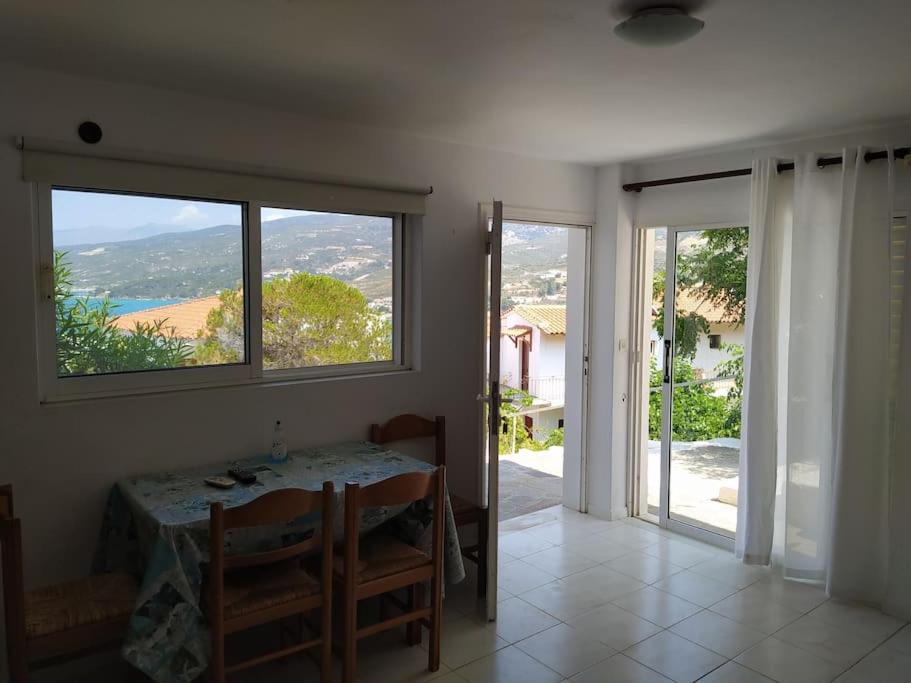 Apartment in Armenistis village - Bed and Breakfast