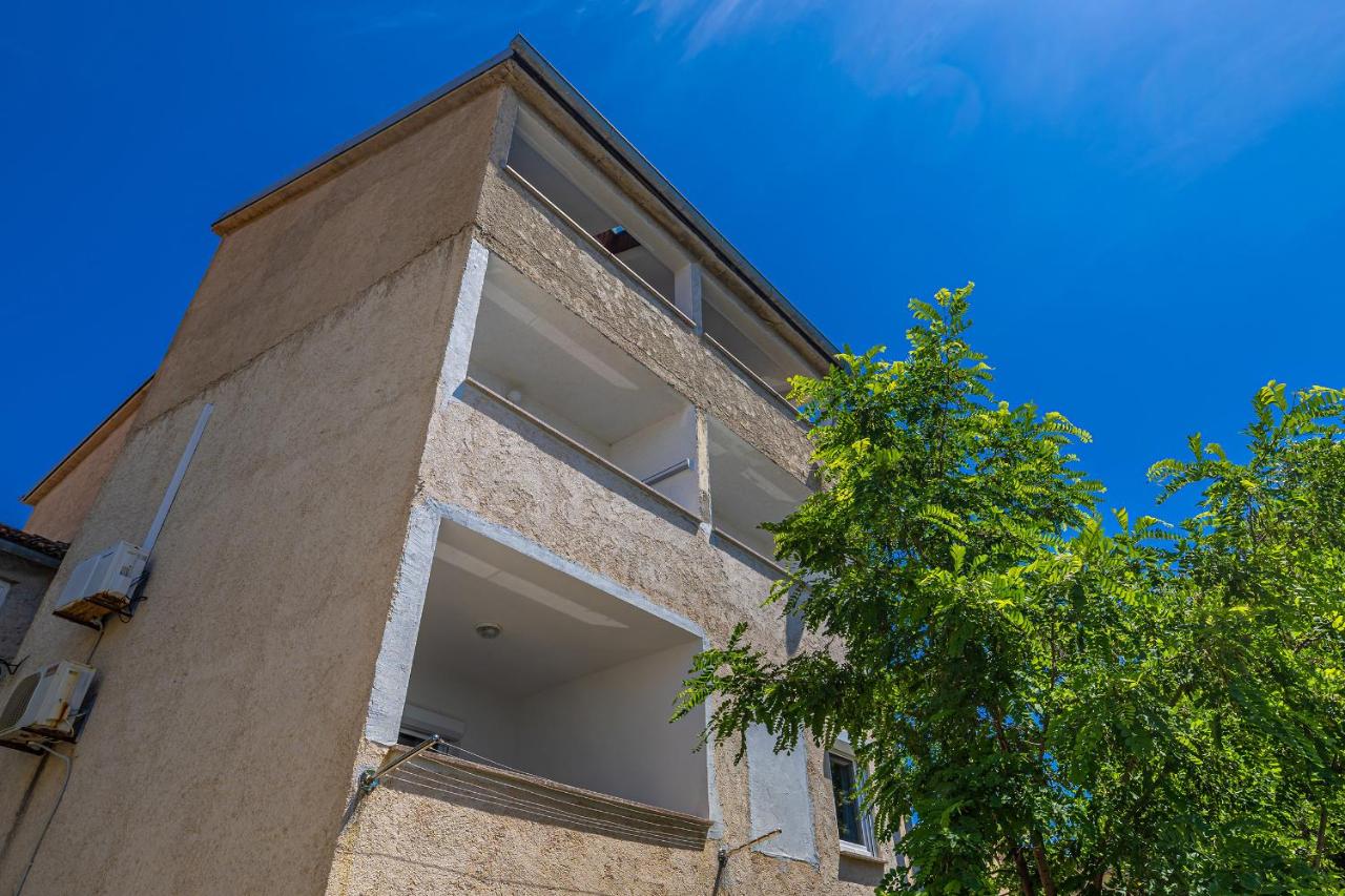 Private accommodation STARA BASKA - Ferienwohnung