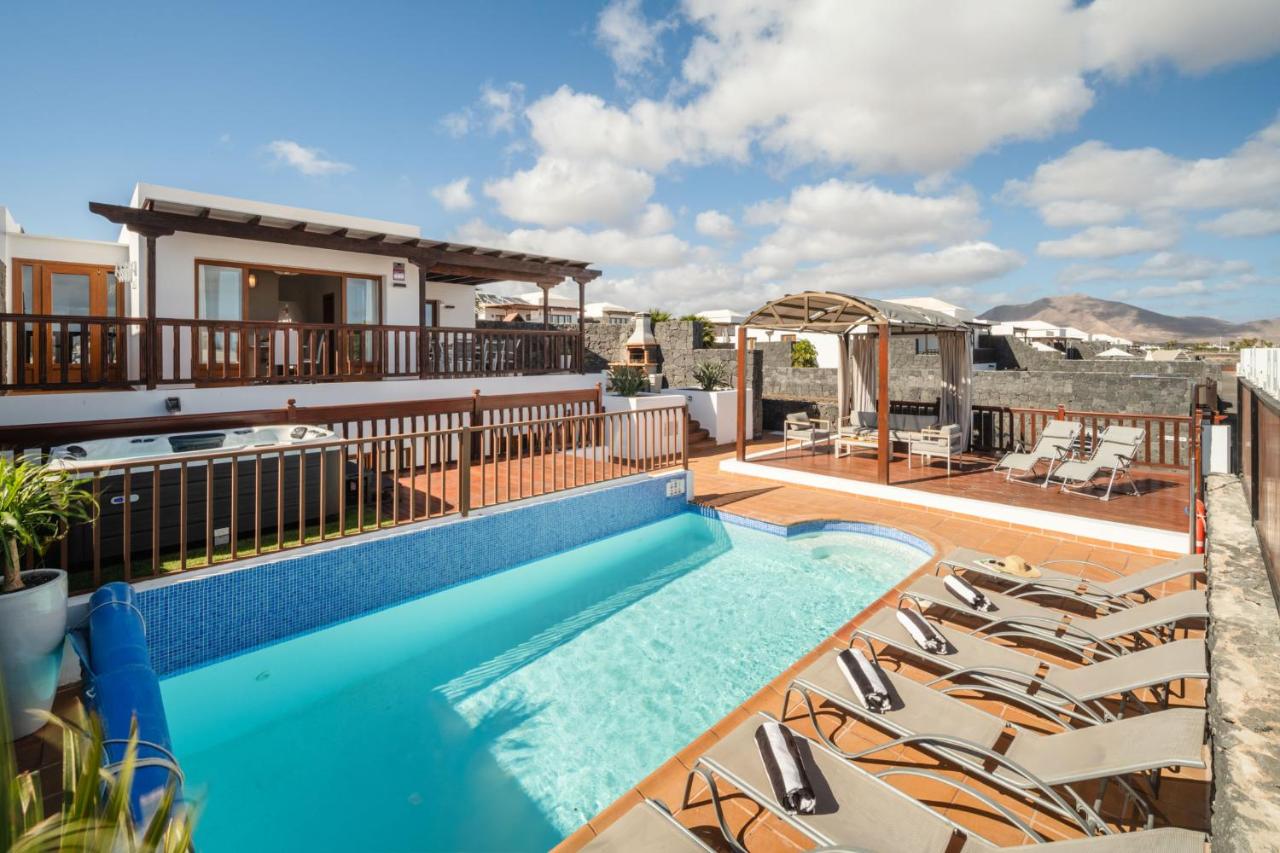 B&B Playa Blanca - Villa 61 PlayaBlanca Lanzarote Pool Spa - Bed and Breakfast Playa Blanca