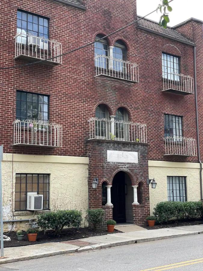 Downtown Knoxville Gem with King Bed and Free Parking - Chambres d’hôtes