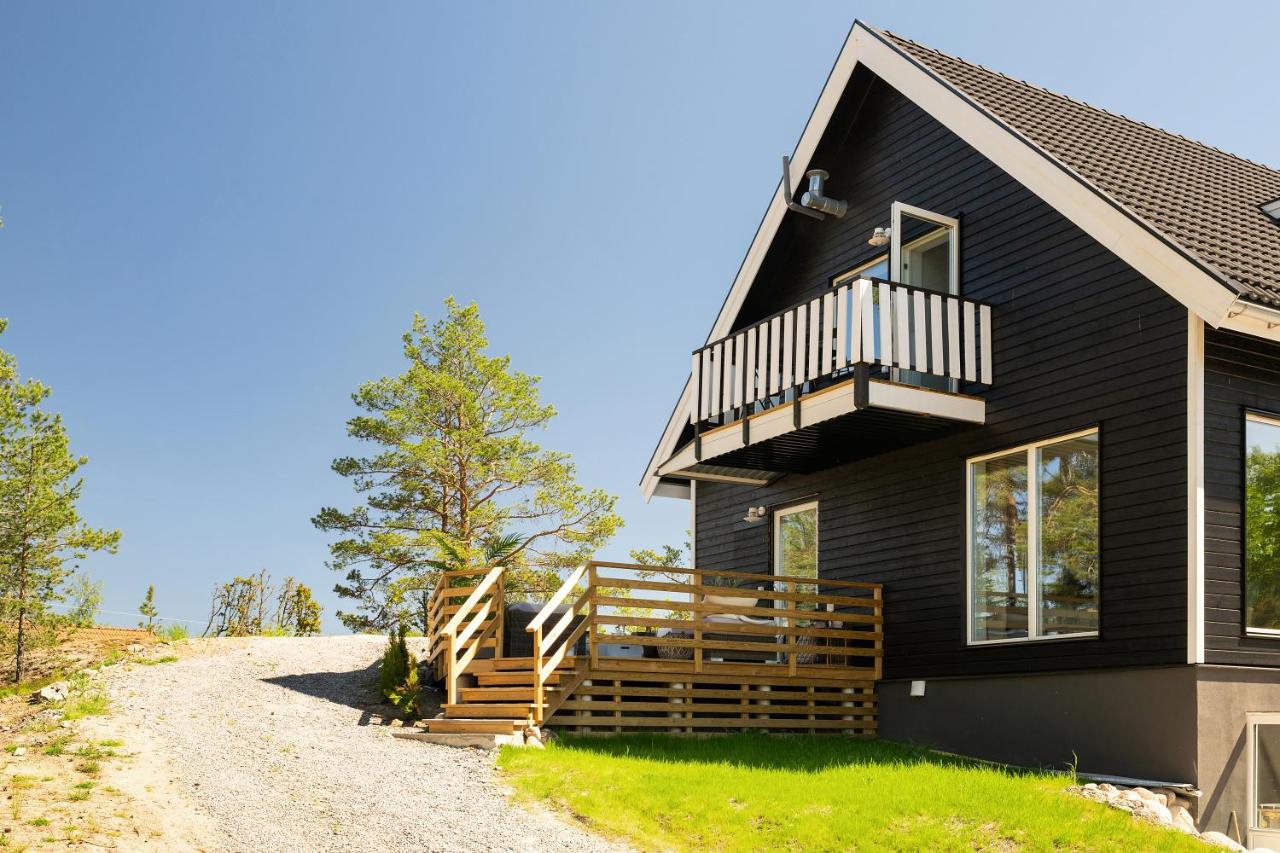 Stockholm Archipelago Golf Villa - Bed and Breakfast