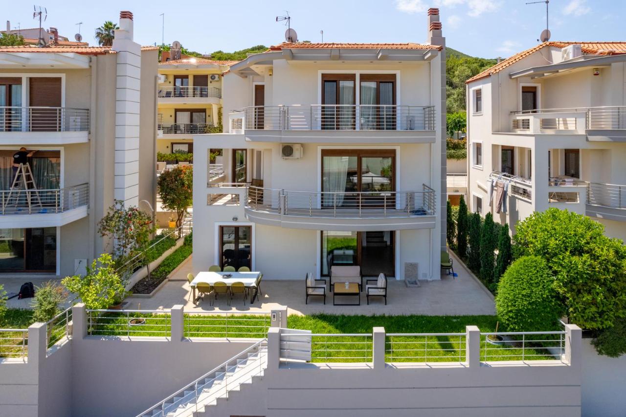 ALKIS LUXURY VILLA IRAKLiTSA - B&B