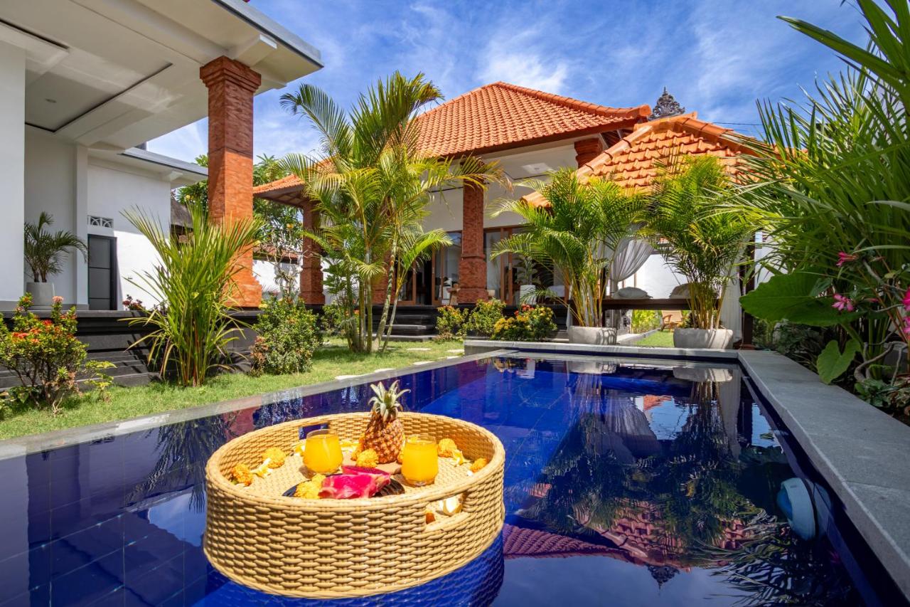 Amazing View - Big Pool and Garden - 2BDR Villa with Private Pool in CANGGU - B&B Kerobokan