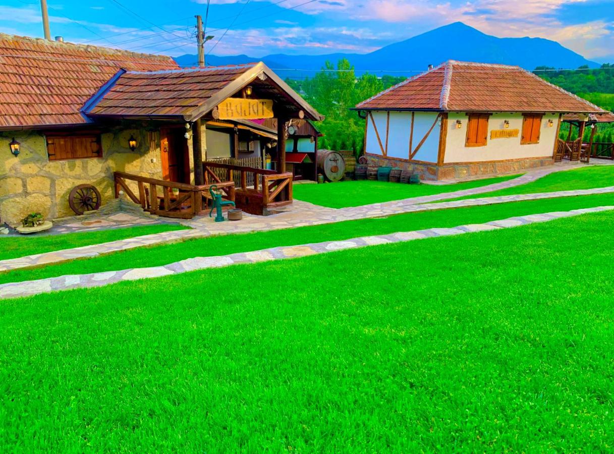 Bungalow with Patio
