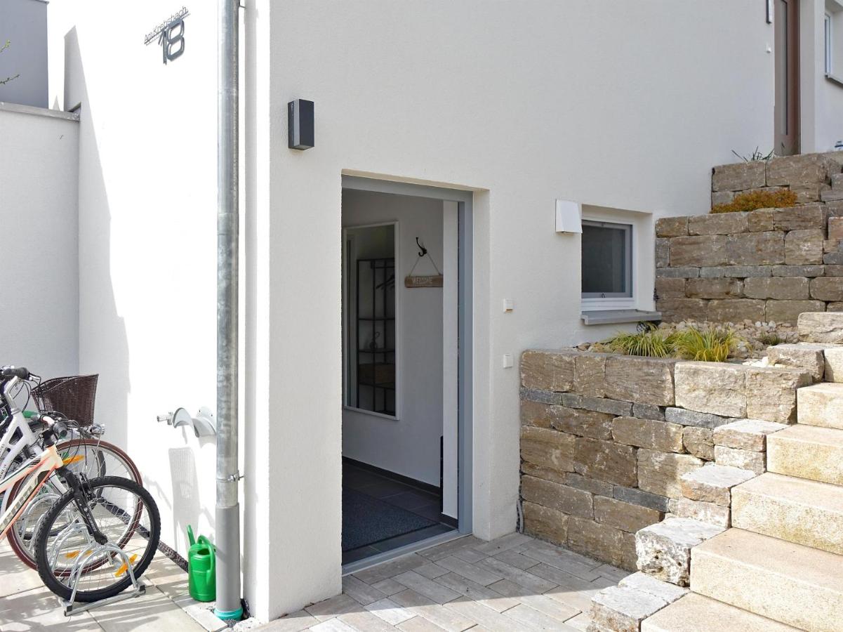 ELYs-Home - B&B