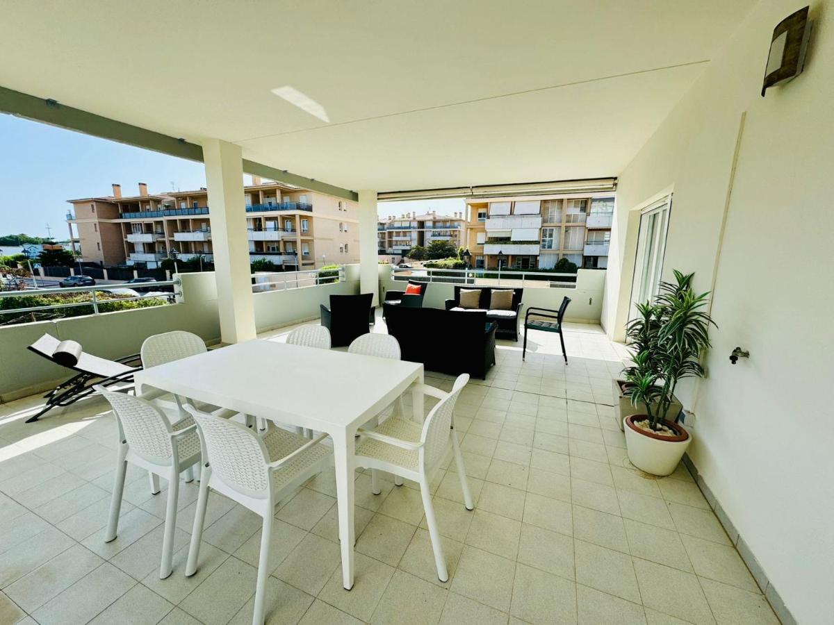 Casa La Camelia con Piscina Grupo AC Gestión - Chambres d’hôtes El Puerto de Santa María