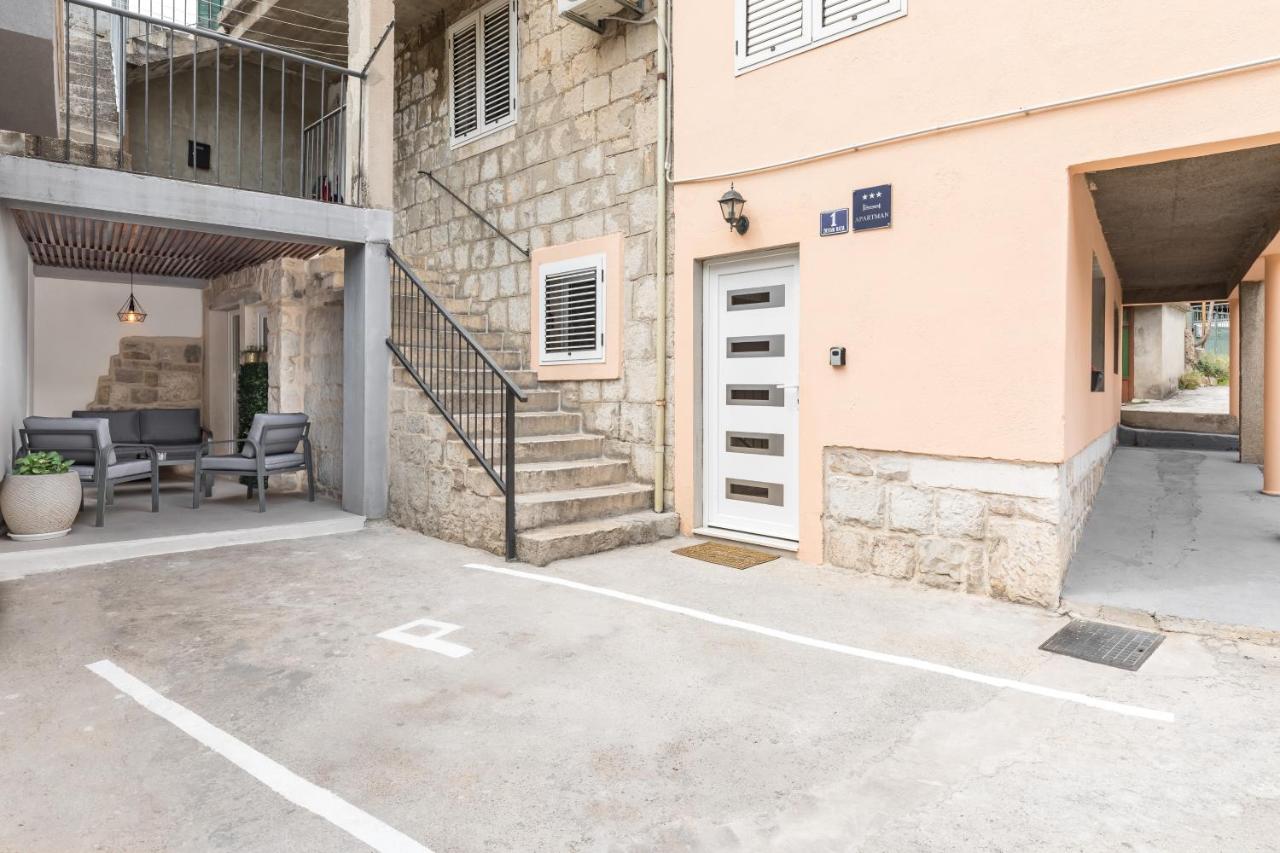 Heritage apartman Geza in centar with private parking - B&B