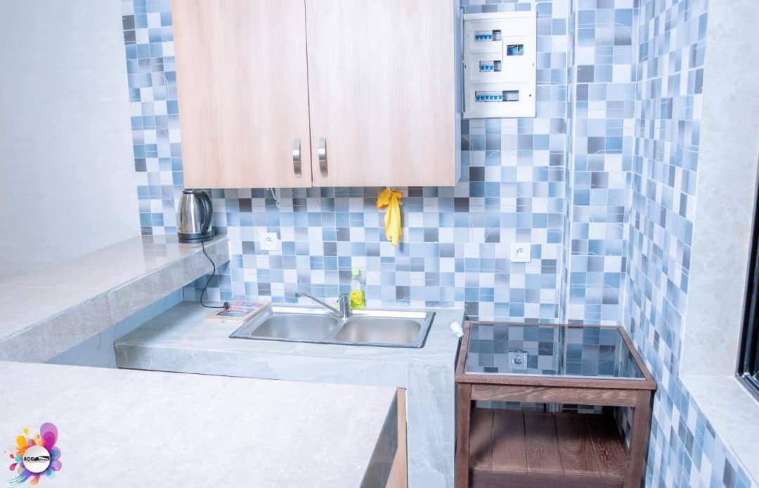 One-Bedroom Deluxe Apartment