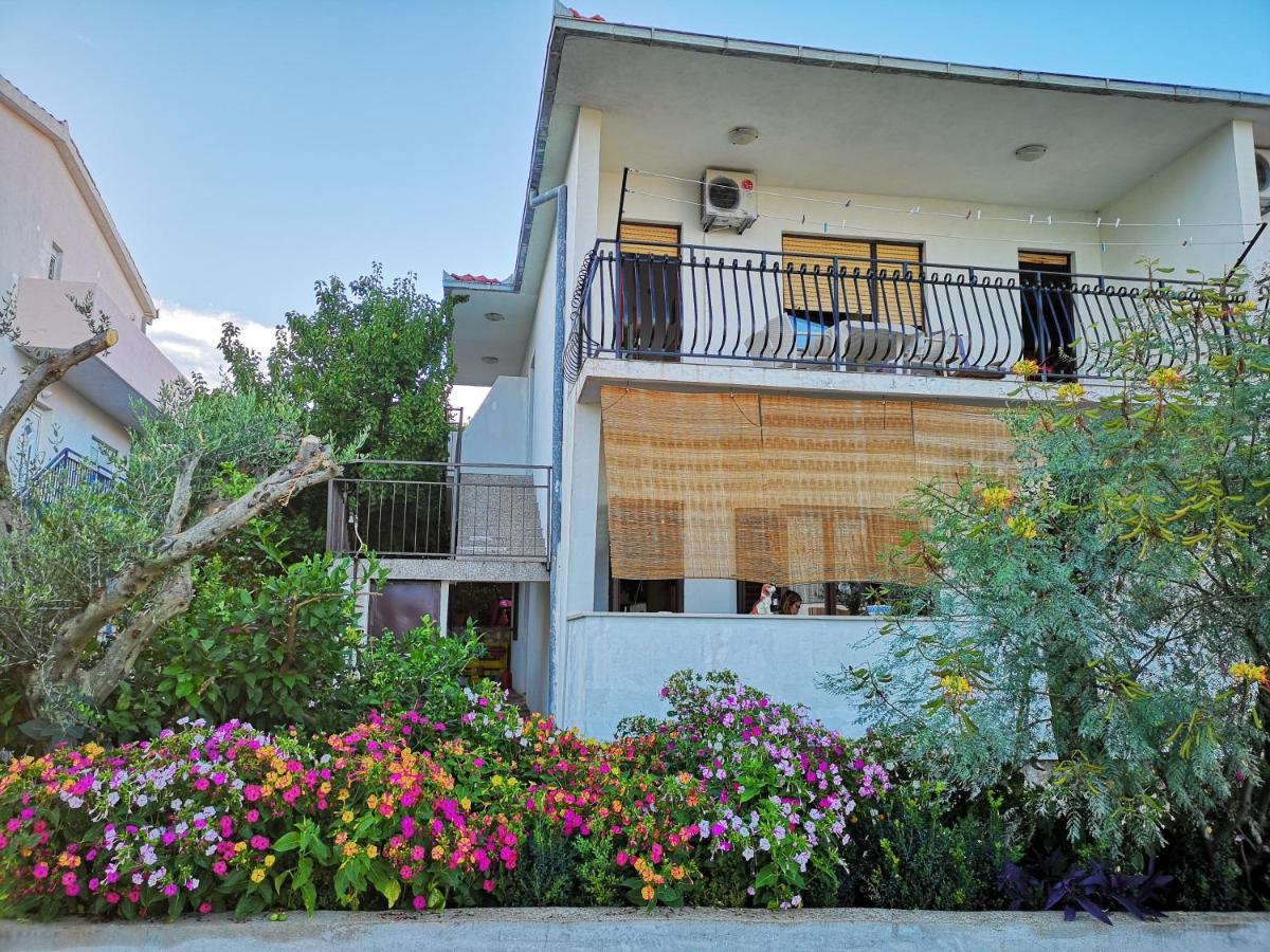 Three Olive Trees Apartment - Okrug, Ciovo - B&B