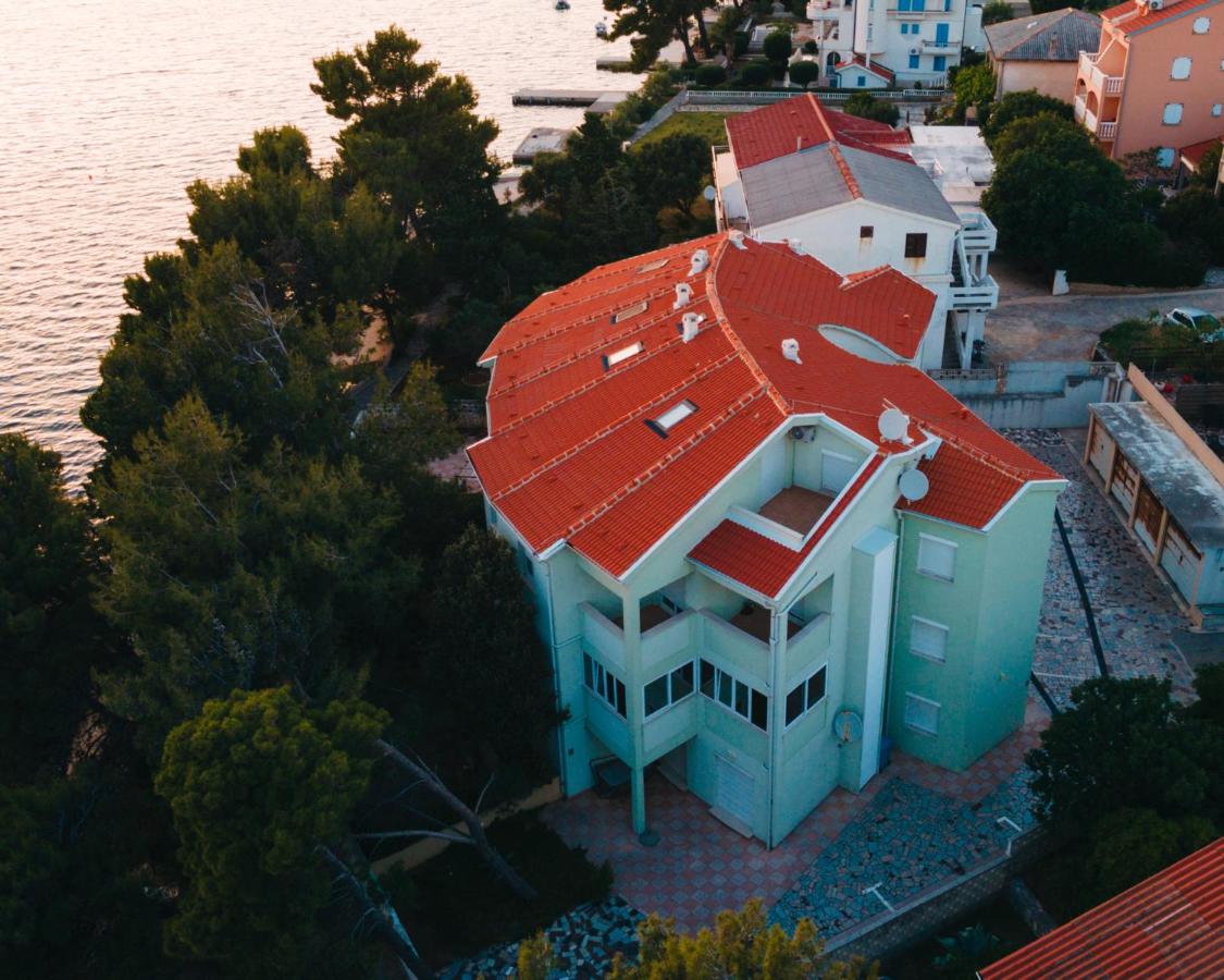 Apartment Vela Draga Sea view by the beach 6 - B&B Novalja