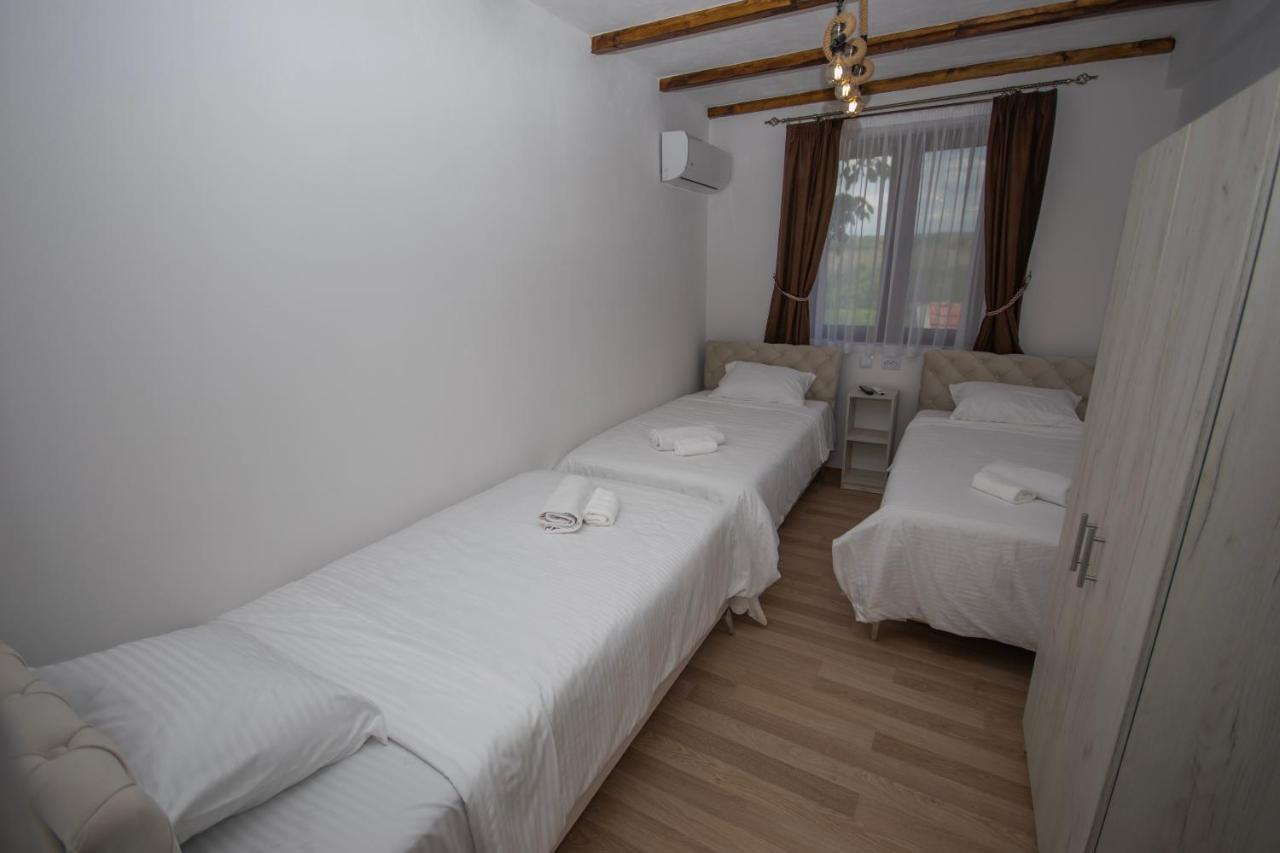 Habitación Triple con baño