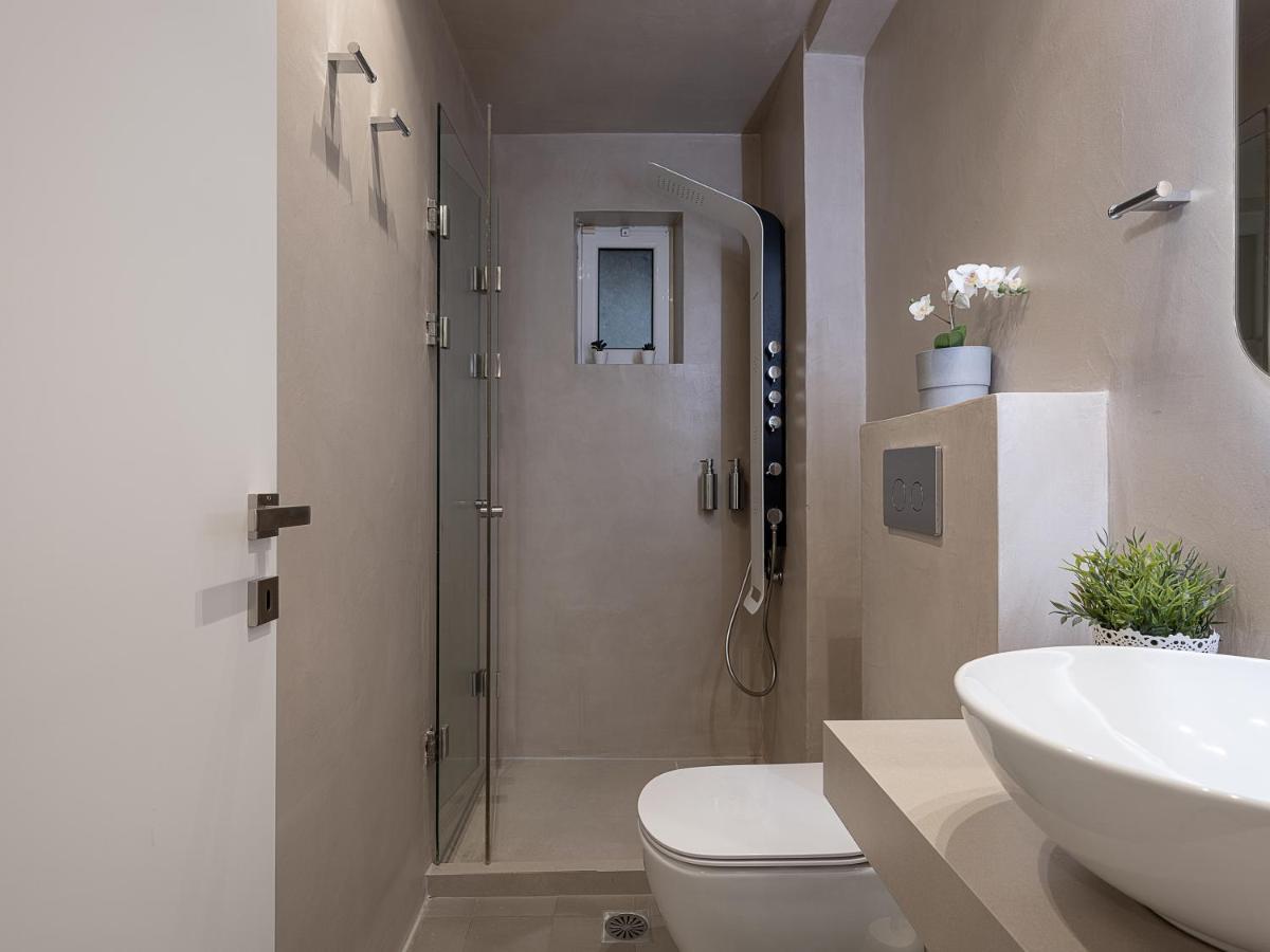 Elena Seafront Luxury Apartments - B&B