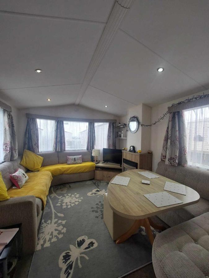The Beehive Caravan - B&B Talybont