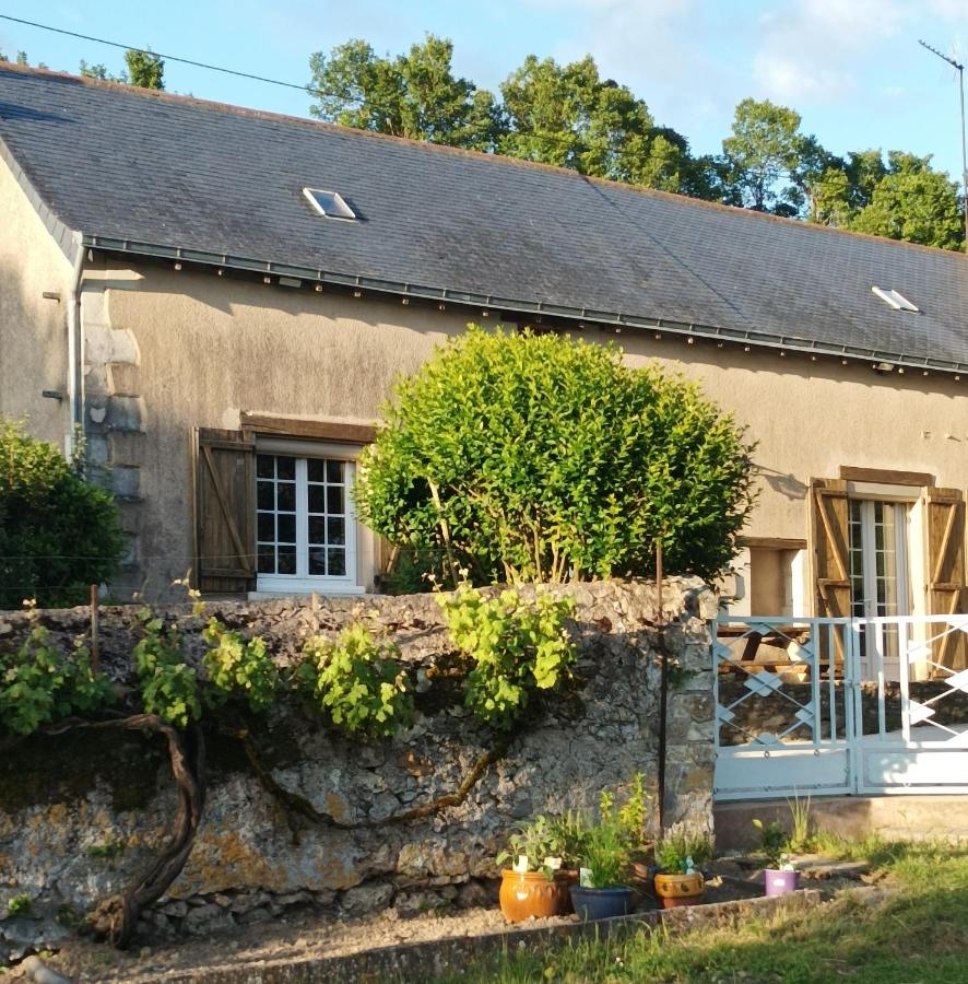 Gîte Familial - Gennes-Val-de-Loire - B&B Les Roches