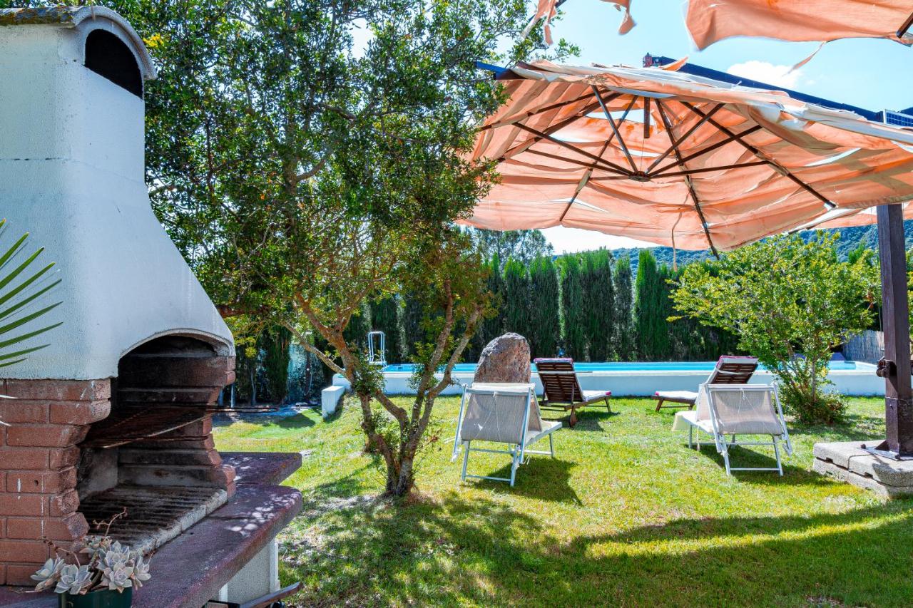 Villa Mirta- villa privata con giardino e piscina - Ferienwohnung