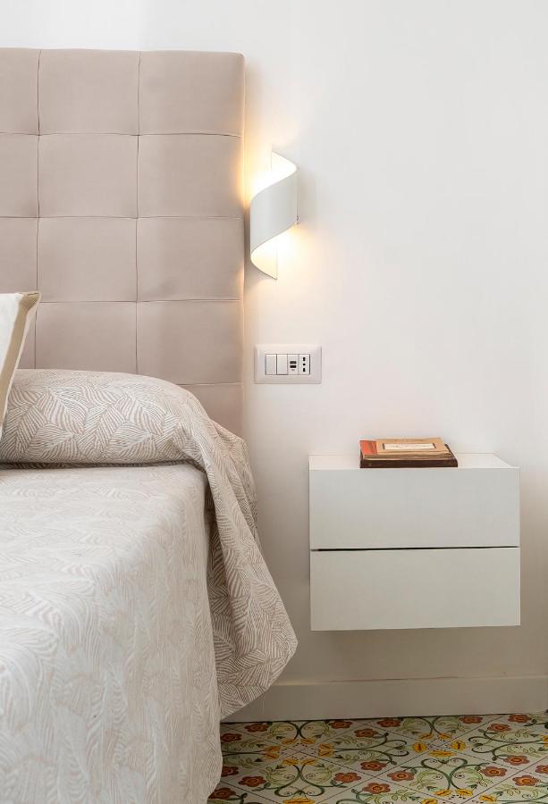 Doppel-/Zweibettzimmer mit Gartenblick