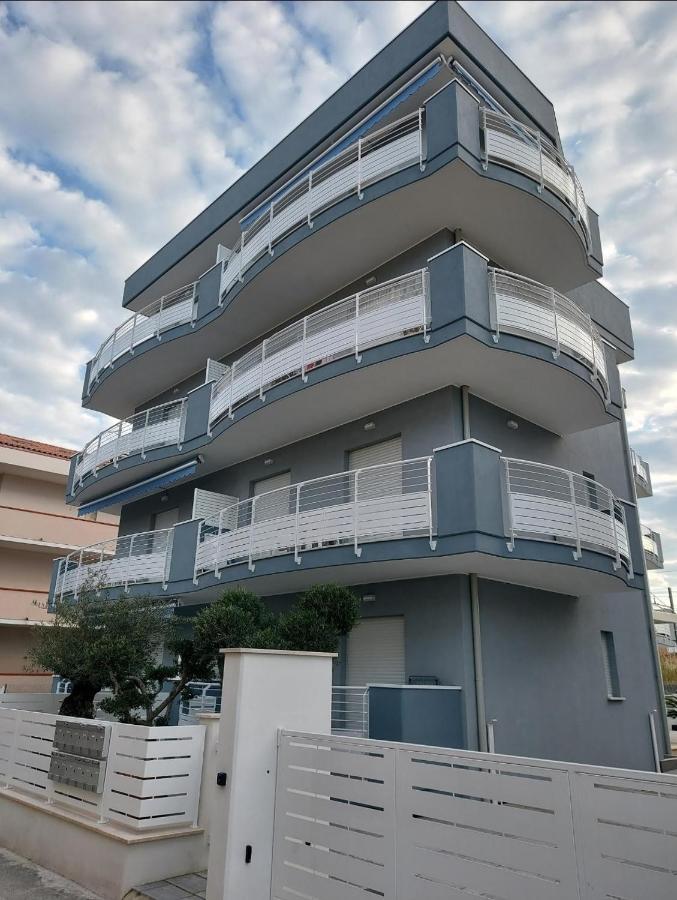 Grey House 4 100mt dal mare - B&B