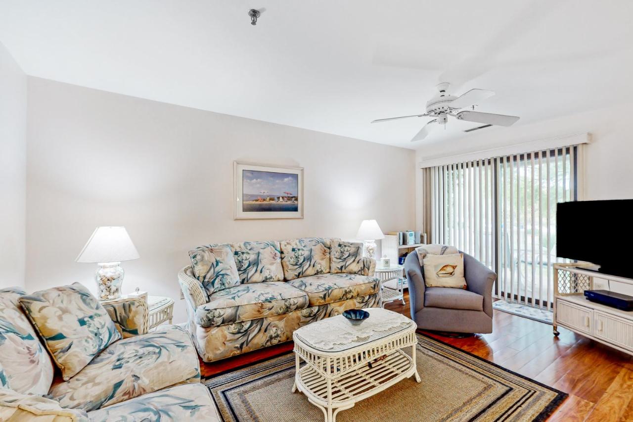 Spring Lake --- 20784 East Dr Unit 503 - B&B