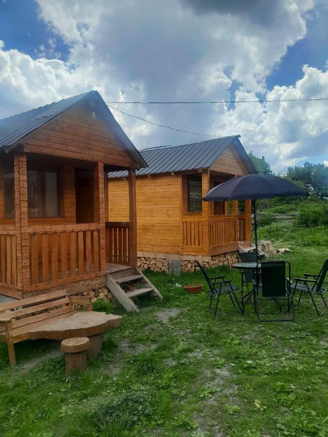 Gugas cottage in Lakhiri - B&B
