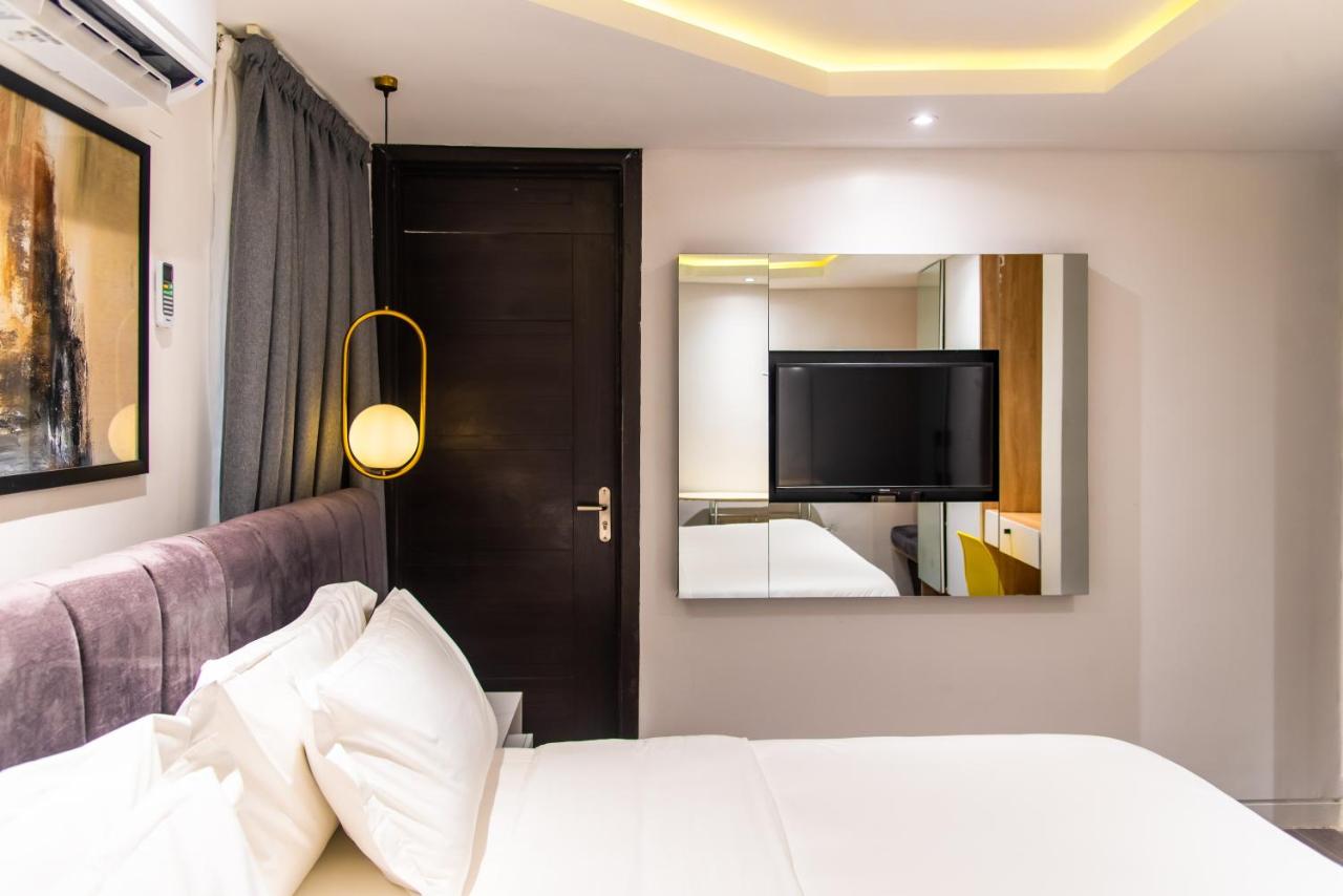 One-Bedroom Standard Apartment