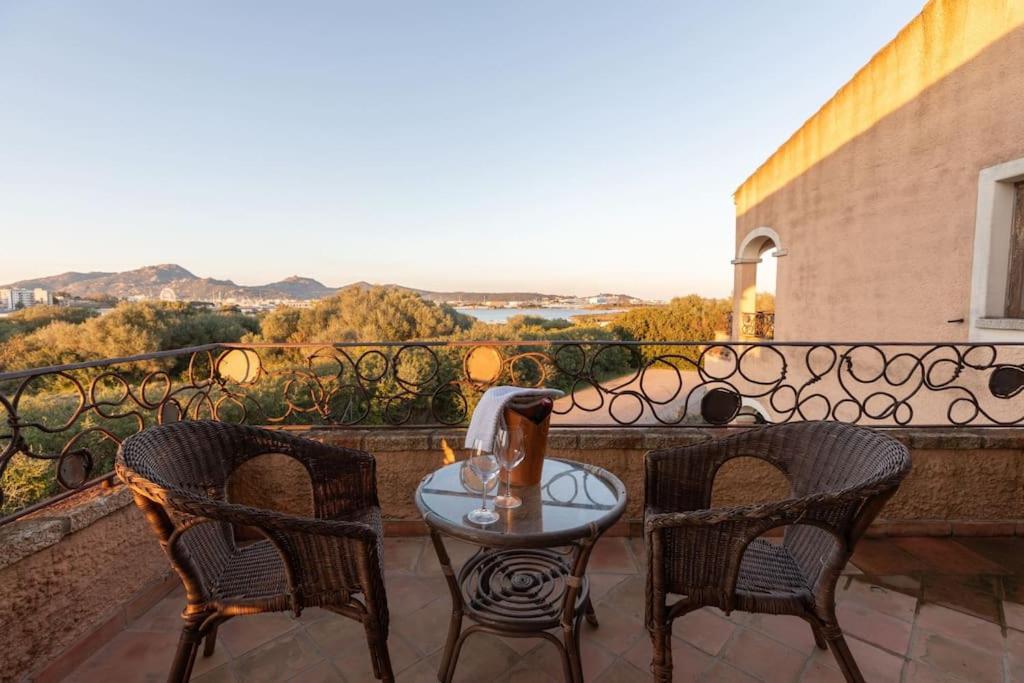 Casa Angelo Olbia mare - Gulf of Olbia sea view- - B&B