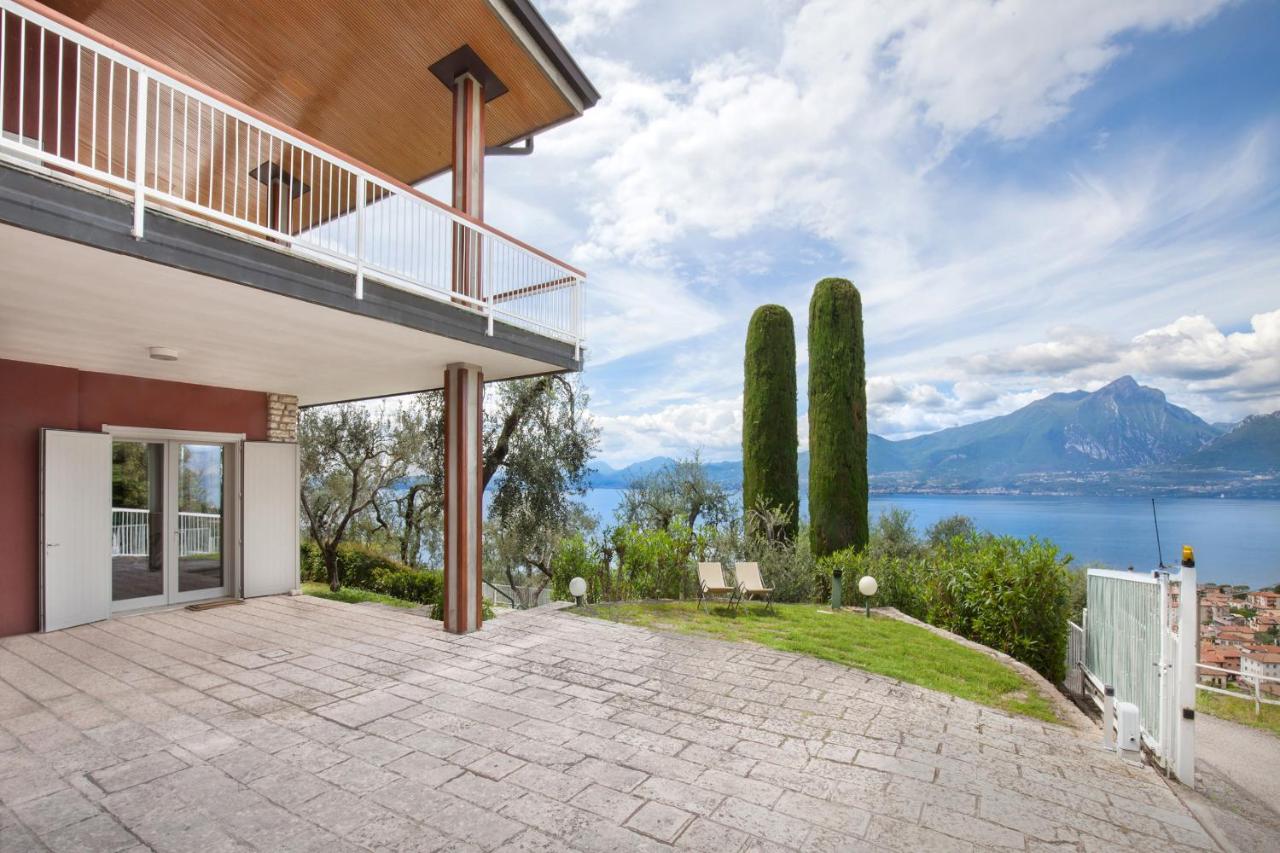 Villa Pirandello With Pool - B&B Torri del Benaco