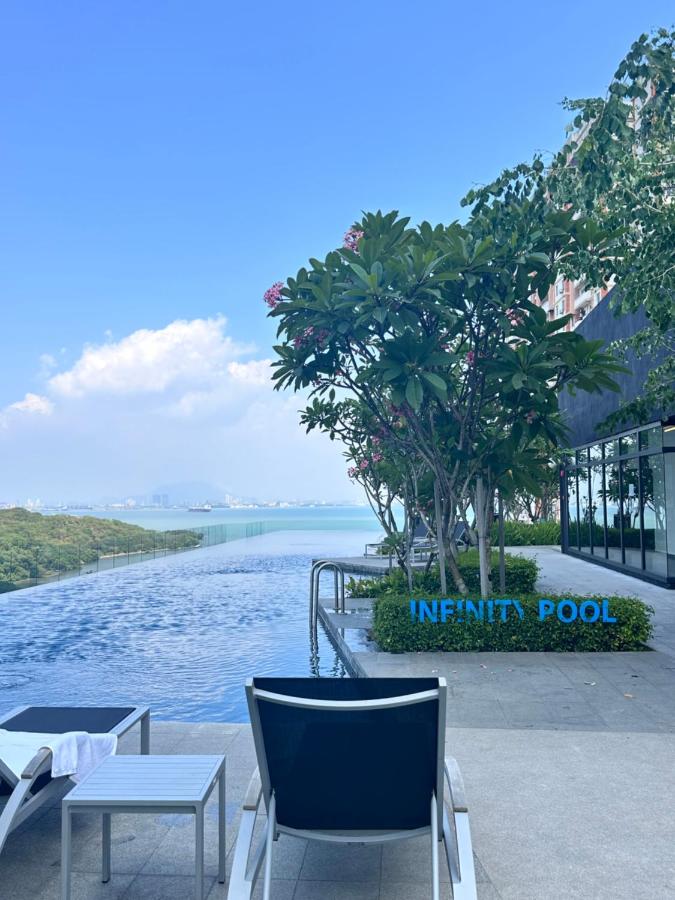 Hakuna Matata Apartment Urban Suites Jelutong - B&B