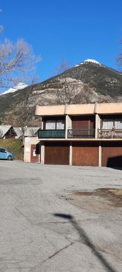 Charmant Studio Briançon - B&B