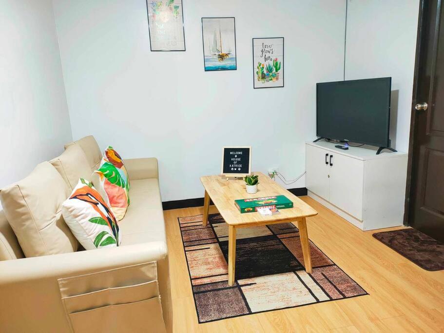 Condo in Marilao House Of Katrice - Chambres d’hôtes Marilao