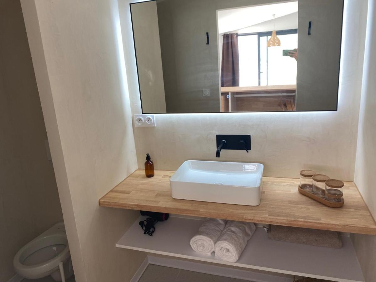 Chambre Double - Vue sur Piscine